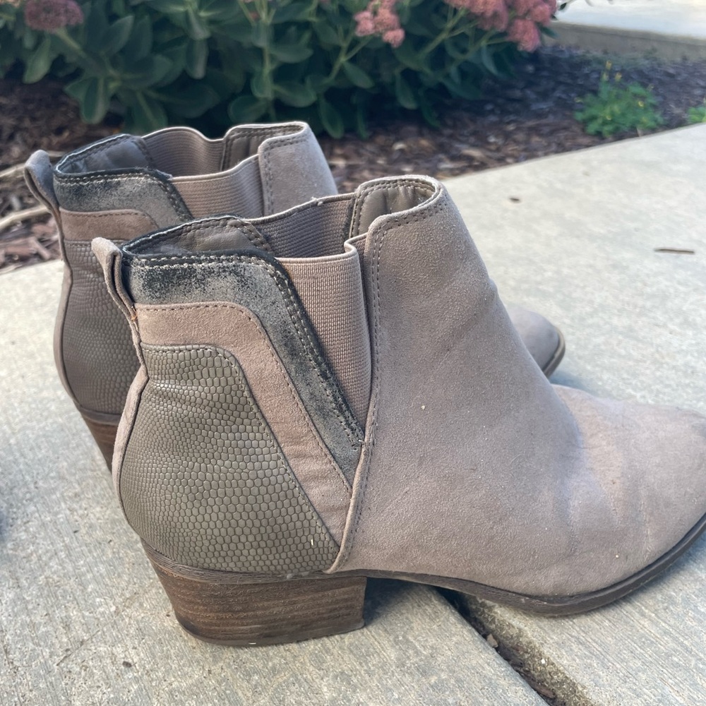 Booties - Picture 4 of 5